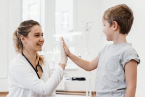 AulaPlus Formación La infancia obesa de hoy será la población enferma de mañana: Sanidad lanza la voz de alarma